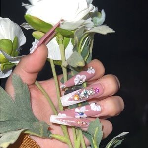 Beautiful press on nails !!!